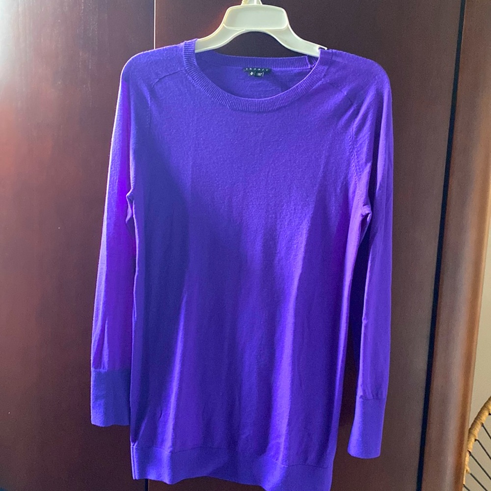 Theory sweater
